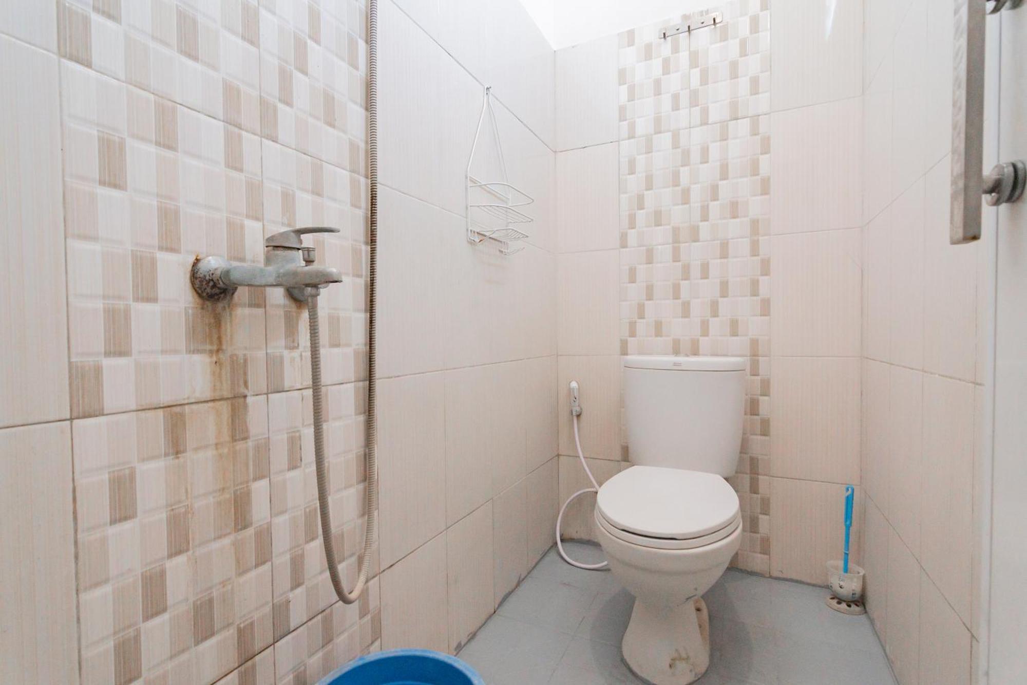 Hotel OYO Life 1877 Side Corner Cirebon Zimmer foto